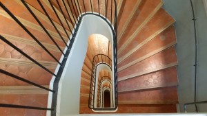 The staircase from the gallary.